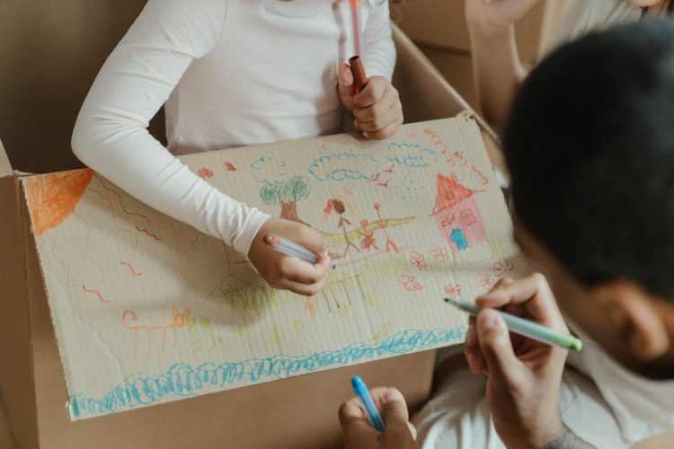kid decorating box