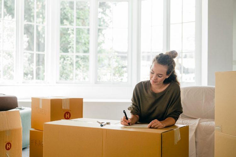 labelling boxes